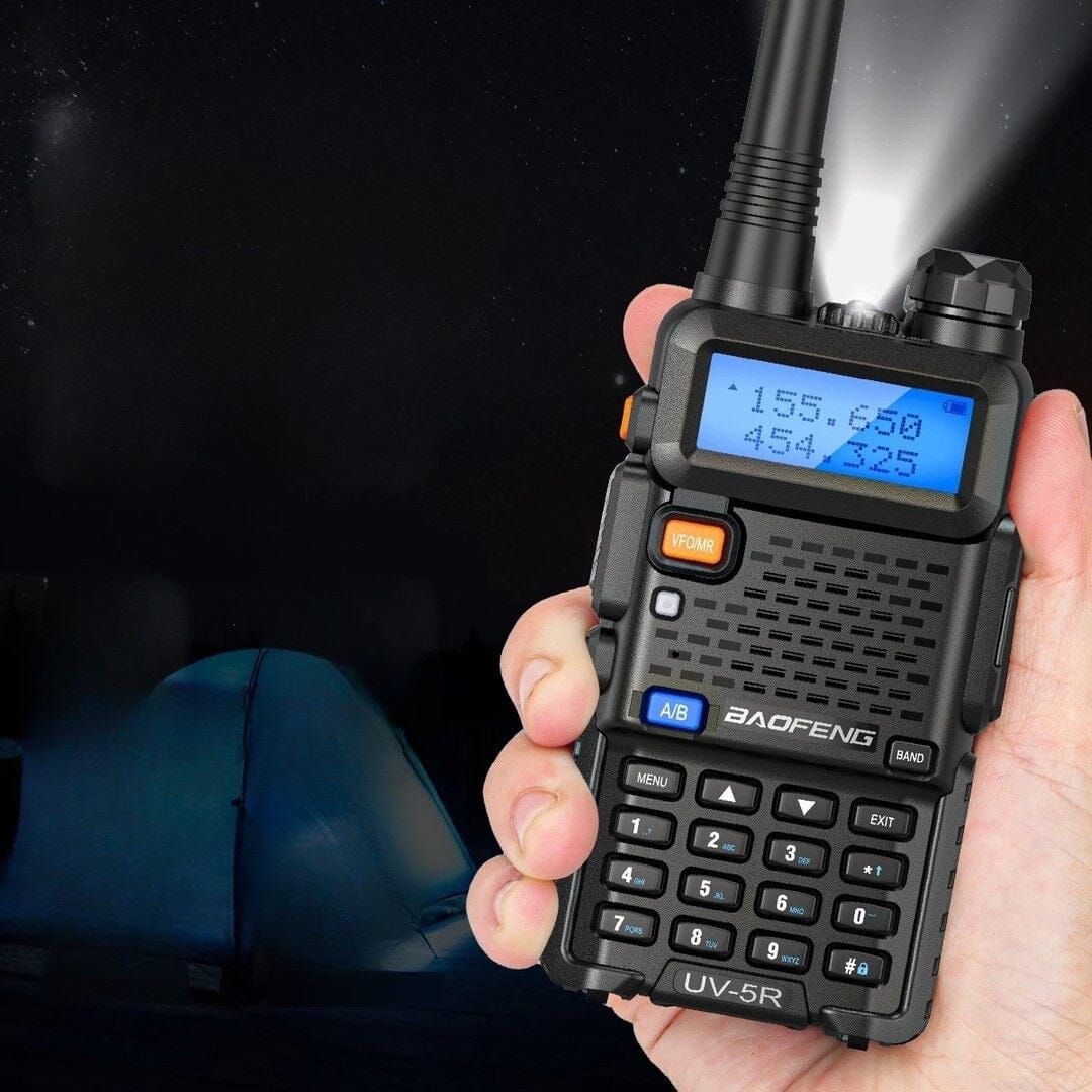 CB RADIO CAPORAL talkie walkie en main avec SOS