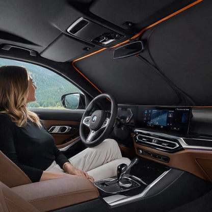 Pare soleil pour voiture femme au volant